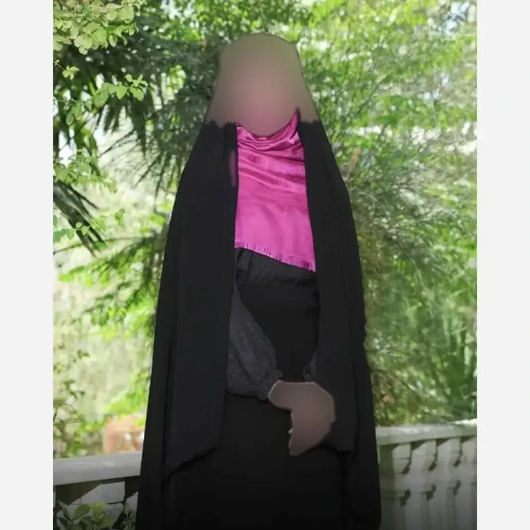 چادر کمری مدل حسنا جنس سوپر ژرژت اصیل رنگ مشکی