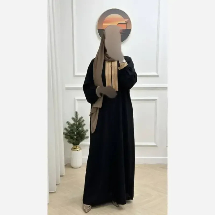 عبا زنانه مدل طلاکوب جنس الیزه درجه یک رنگ مشکی فری سایز